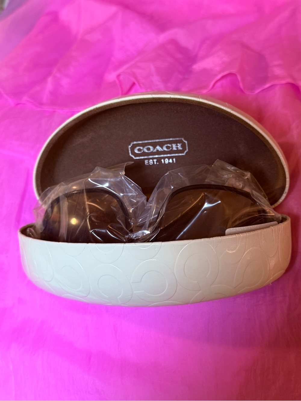 COACH Women's Sunglasses in Brown with White Case L902